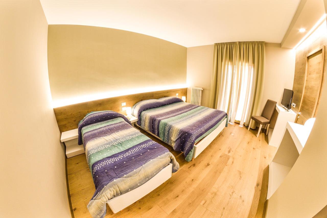 Grand Hotel Europa Rivisondoli Centro Esterno foto